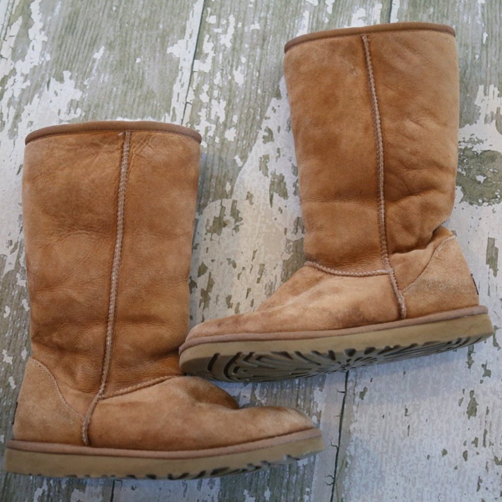 UGG Classic Tall Chestnut Suede Leather Boots 6 37